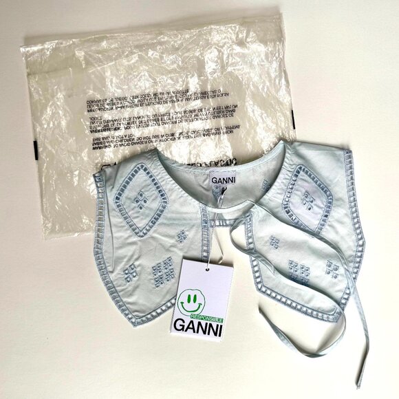 Ganni - Women's - Bib Collar with Broderie anglaise - Light-Blue - Picture 1 of 1